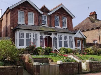 NEW ENTRIES 1818 Eastbourne Sussex,  3rd -18th Aug, sleeps 10++