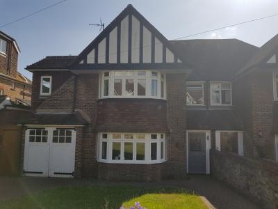 1892 Eastbourne for school holidays in 2026; sleeps 6/8