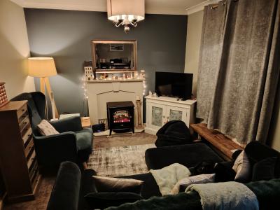 1933 BOURNMOUTH DORSET for school holidays (sleeps 4)