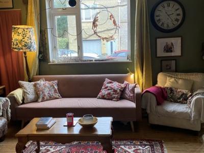 Updated listing 1429 BATH for school holidays : sleeps 6