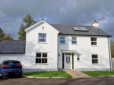 NEW HOME/current member 1759 Wales for school holidays  sleeps 5+