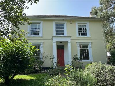 (CORNWALL) 1769 Truro for school holidays (sleeps 9)