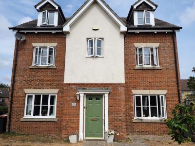 1979 Canterbury : for school holidays : sleeps 9