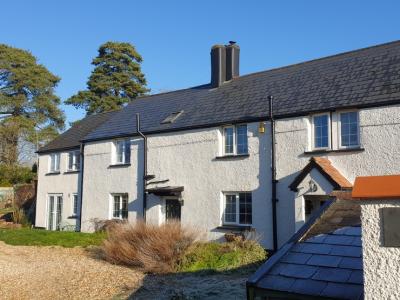 1699 Broadclyst for school holidays (sleeps 7-9)