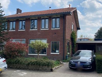 A215 Apeldoorn : for school holidays : (sleeps 7+