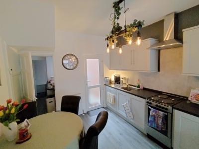 1832 Belfast  flexible timing  sleeps 3/5 people